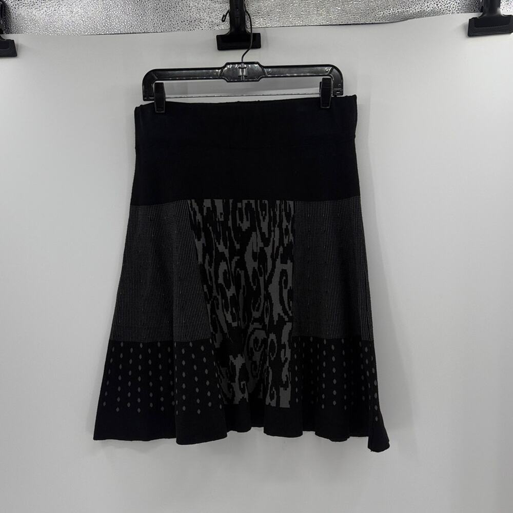 Icelandic Design Knit A-line Pull on Skirt - Black/Gray - Medium
